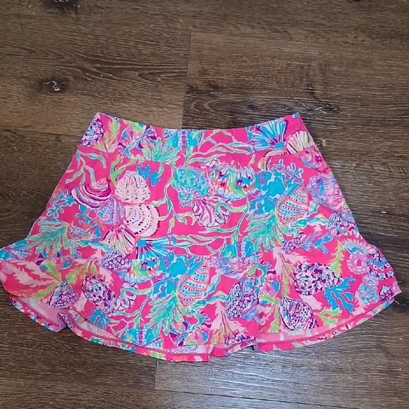 Lilly Pulitzer Pants - Lilly Pulitzer Corrine Skort Shell Me Something Good Size Small EUC